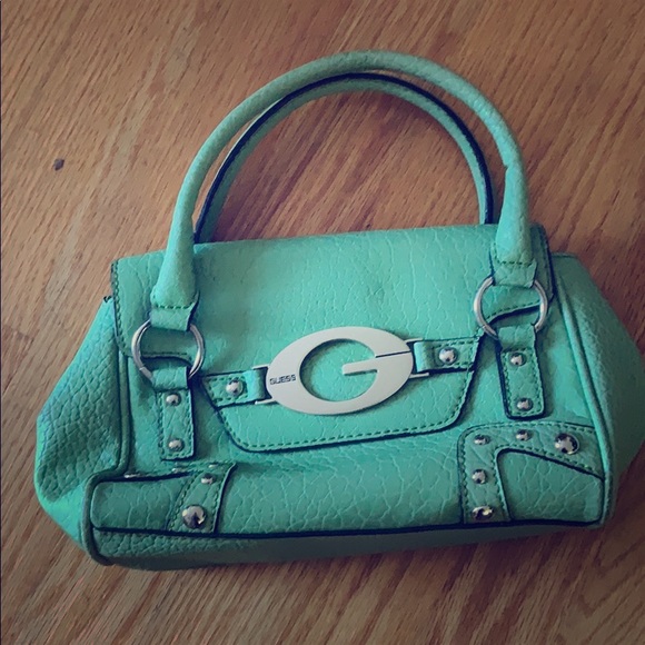 Guess Handbags - Green Guess Handbag Guess Handbags - Green Guess Handbag